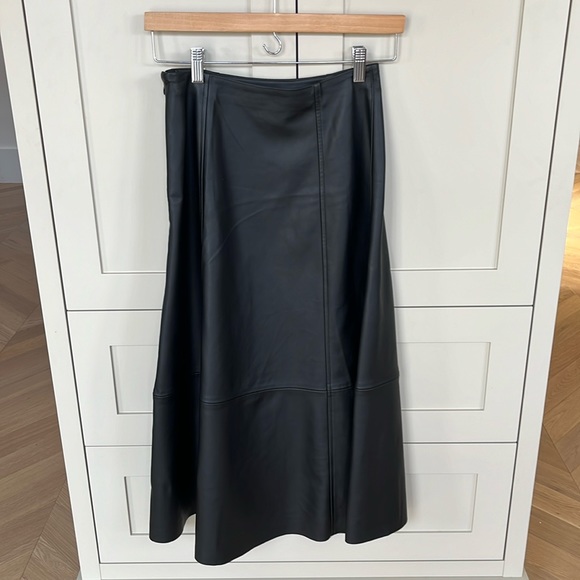 H&M Faux leather Midi Skirt US 2 - Picture 1 of 3
